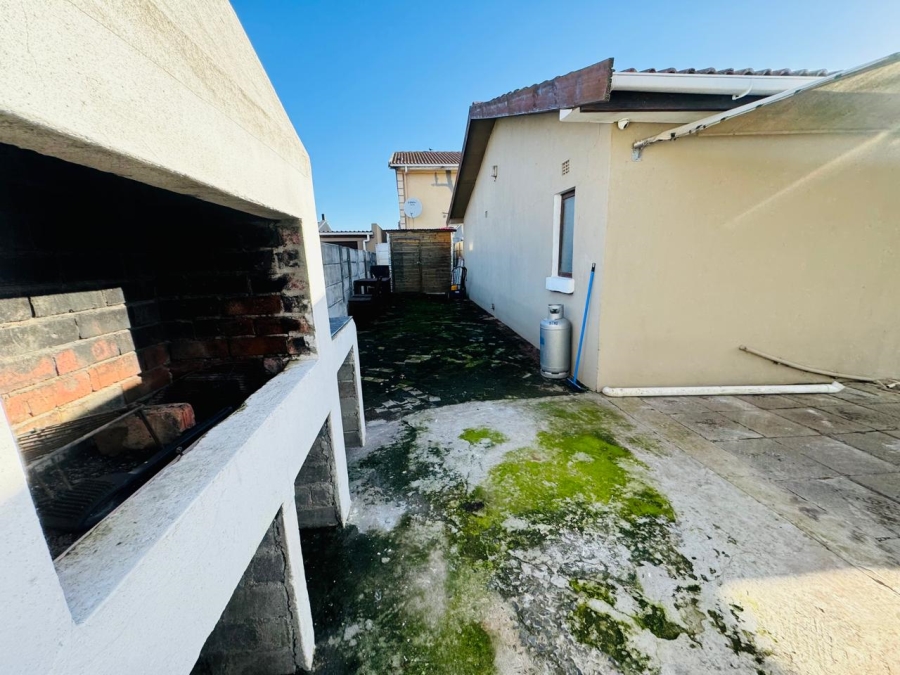 3 Bedroom Property for Sale in Highbury Western Cape